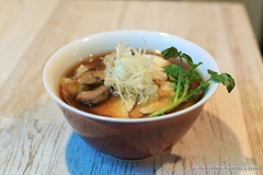 Healthy and Delicious! Bum Bun BLau Cafe with BeeHive is a Ramen Restaurant Which doesn't Look Like Ramen Restaurant!