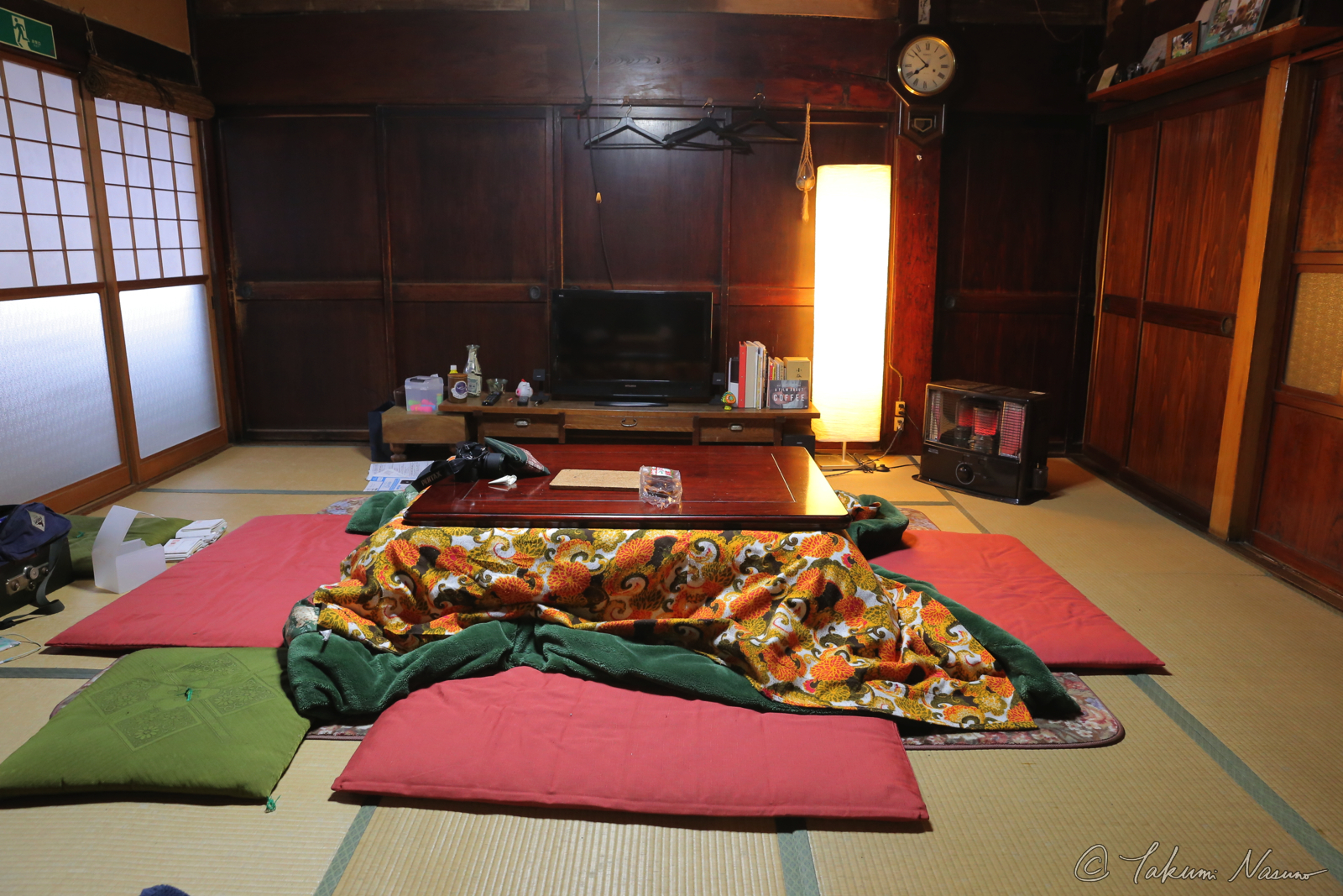 Kotatsu and tatami mats of KOZUENOYUKI Guesthouse